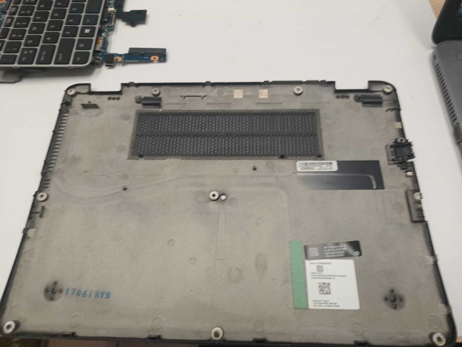 Dolna obudowa do laptopa HP Elitebook 840G4.