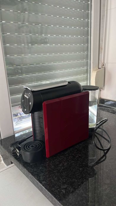Delta Miniqool - máquina de café cápsulas