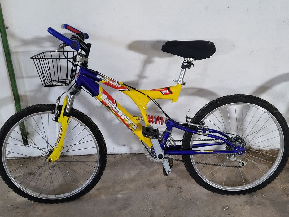 Bicicleta com amortecedores