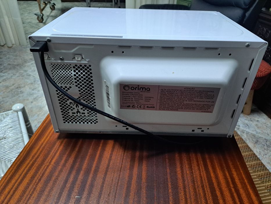 Micro-ondas Orima Modelo OR720CWW