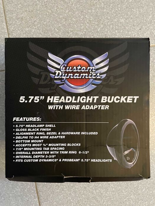 Caixa de farol Custom Dynamics 5.75" para Harley-Davidson