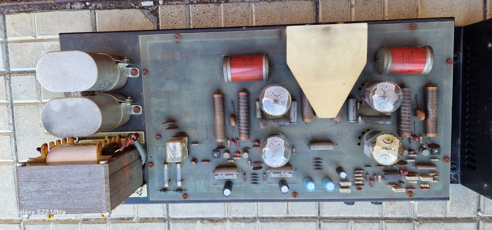 Acoustat X elektrostaty z lampowymi wzmacniaczami