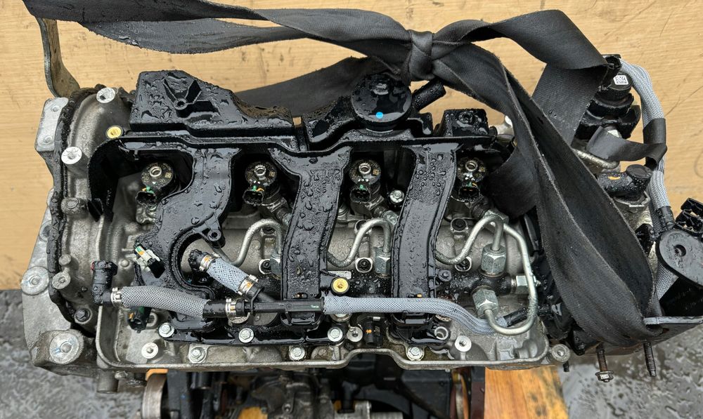 silnik kompl układem wtryskowym trafic ii vivaro 2.0 dci m9r 710 euro 6
