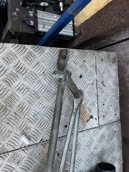 Трапеция дворников моторчик крайслер стратус chrysler stratus