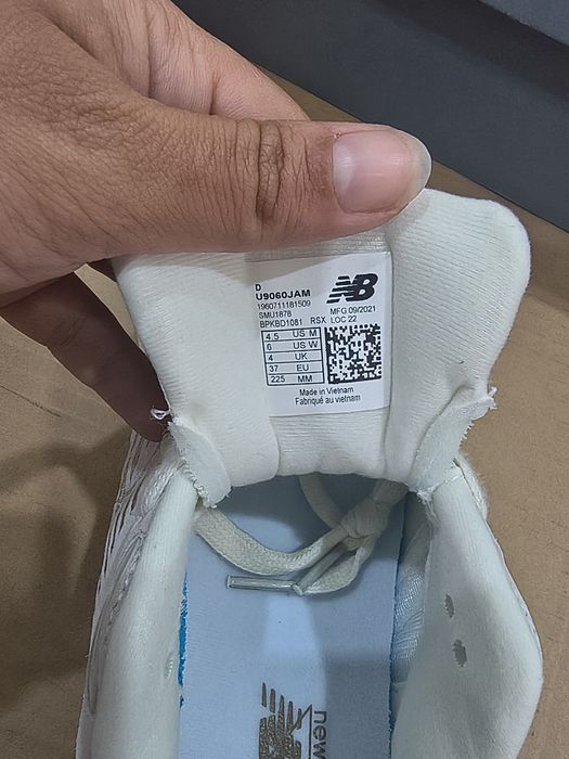 NEW BALANCE 9060 - Tam.37