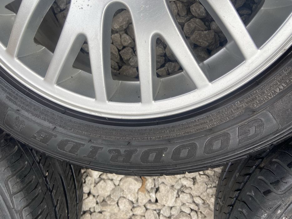 Alufelgi koła orginalne Skoda . VW Audi 16-5x112 z oponami