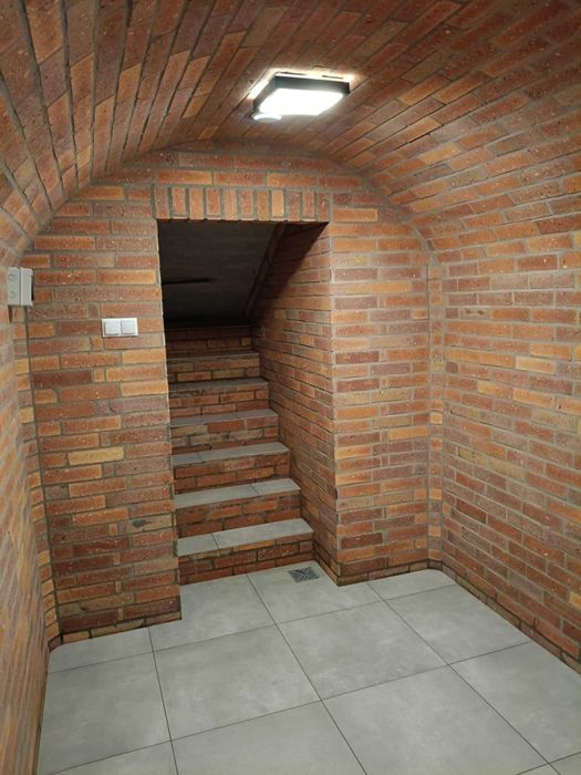 schron , piwniczka betonowa , ziemianka , piwnica , sauna ogrodowa