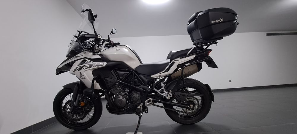 Excelente moto ,TRK 502x como nova.