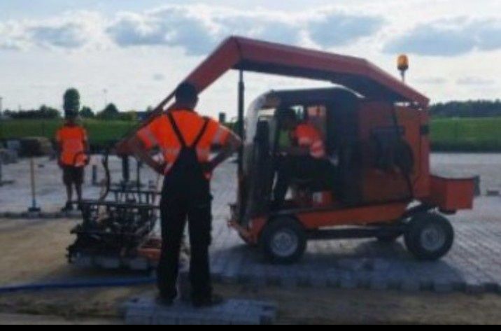 Układanie kostki brukowej. Brukarstwo. Płyty wielkoformatowe. FACHOWO
