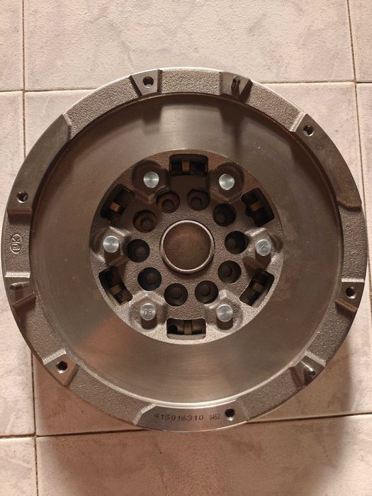 Kit de embraiagem e volante de motor para Opel Zafira 2.0 Dti