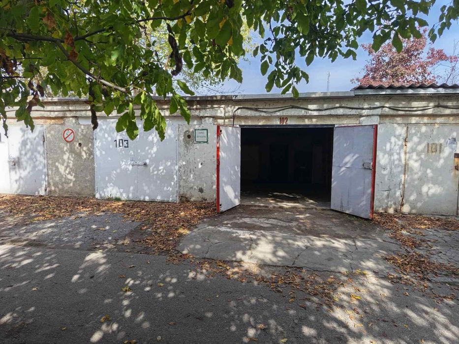 Сдам гараж на автостоянке!