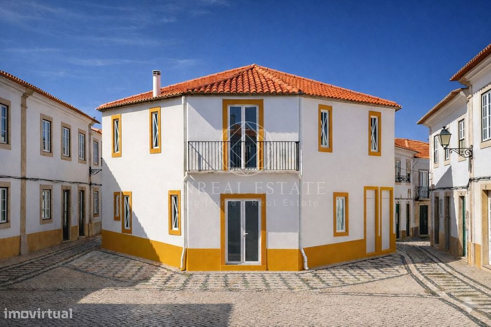 Apartamento T1 em Remodelação Total no Centro Histórico de Torres Nova