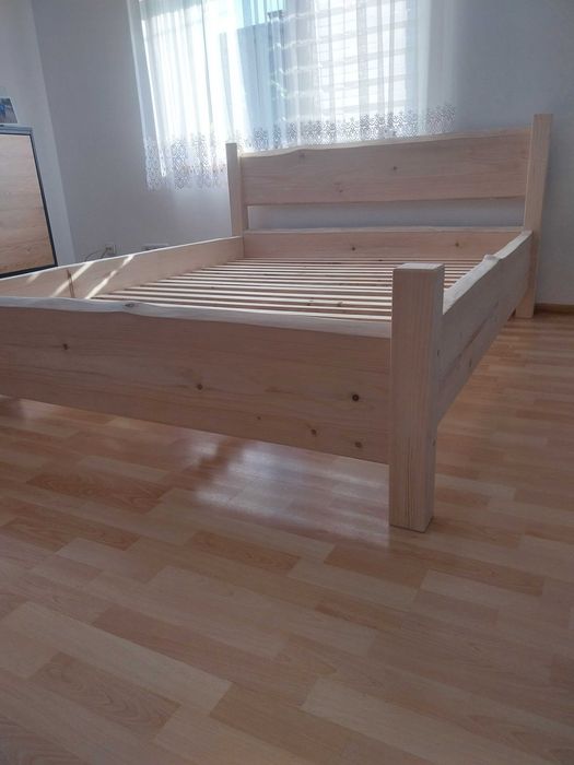 Lozko drewniane Masywne Producent