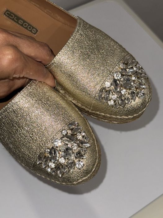Туфлі, золоті еспадрильї Nursace 38р. З каменями Swarovski