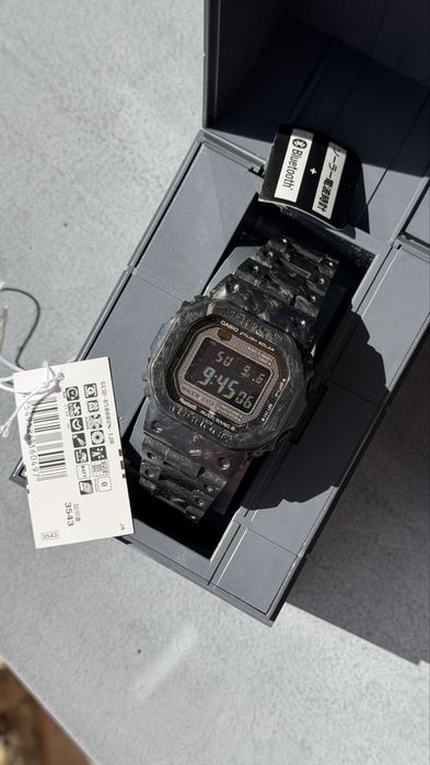 G-shock Casio square 40th anniversary Carbon GCW-B5000UN-1JR Limitowany
