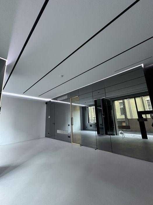 Продаж фасадне приміщення Преміум ремон,ЖК Кардінал вул.Тютюнника