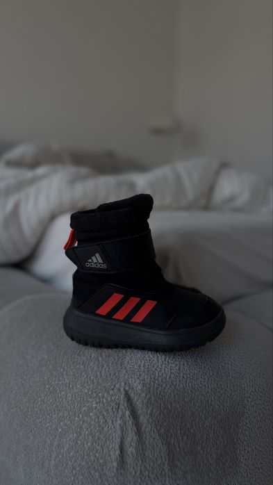 Adidas зимові черевики 26 р.