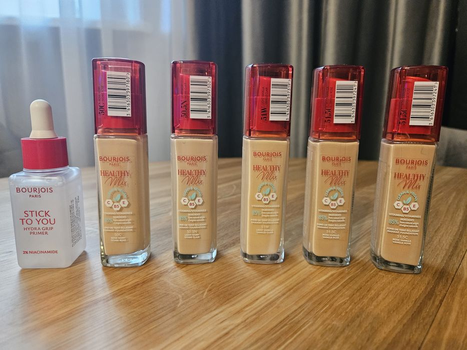 Bourjois fluid i baza