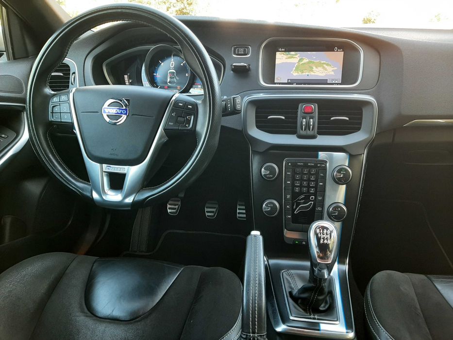 Volvo V40 1.6 D2 R-Design 2013