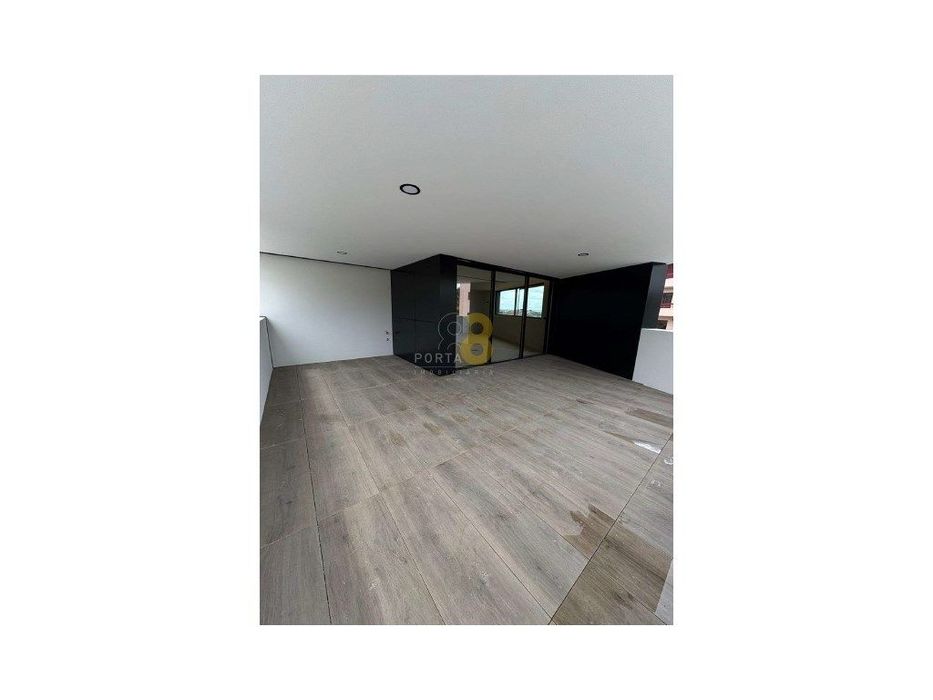 T1 com terraço de 20,44m2 em Gondomar