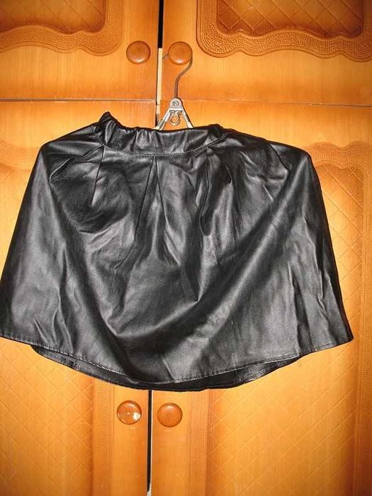 нарядные платья атласная юбка  ажурная кофта и футболки