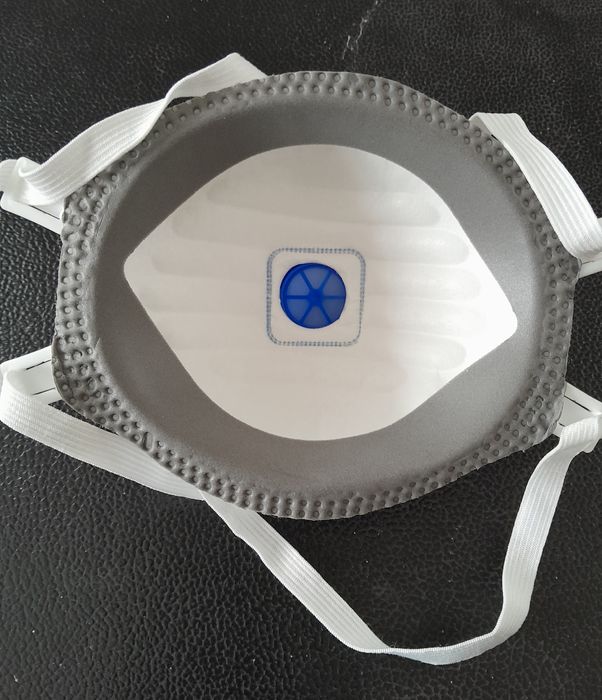 Защитный комбинезон с распиратором и очками