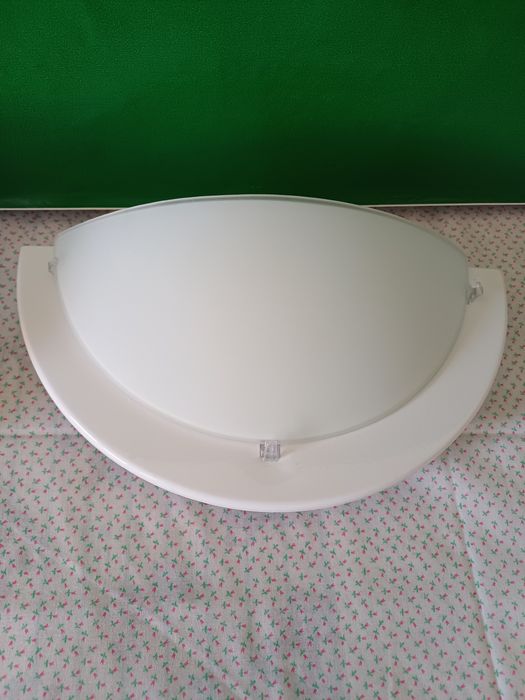 Candeeiros como novos 3 euros cada.