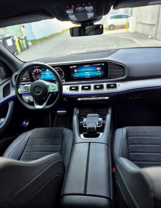 Wynajem Mercedes GLE300D / Wypożyczalnia Samochodów Carfar