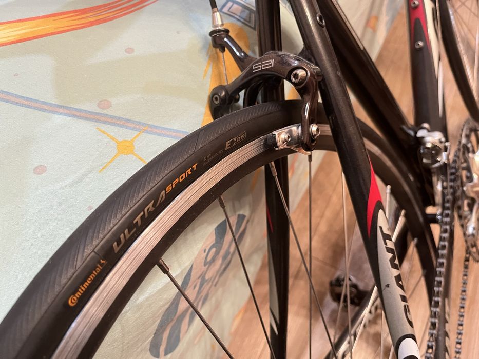 Велосипед шосейний Giant