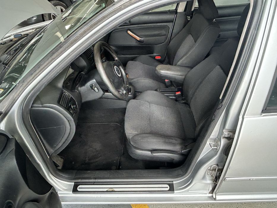 VW Bora 1.9 TDi Highline de 2000