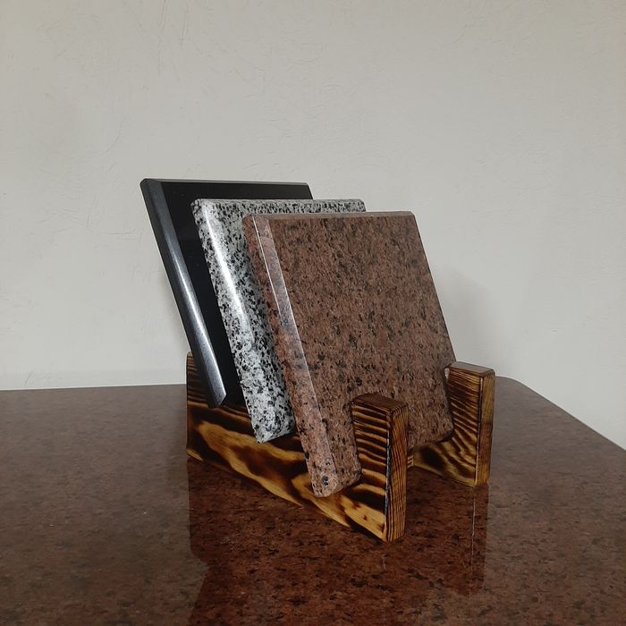 Кухонні дошки з натурального каменю.