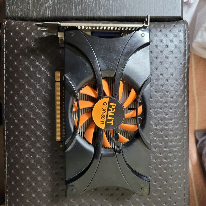 Видеокарта  GeForce  gtx550ti на детали