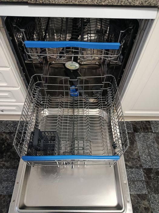 Candy Dishwasher472102348794767363