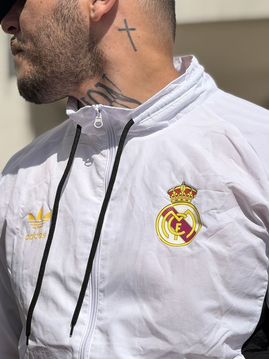 Camisas de times e roupas masculinas
