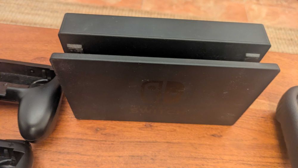 Nintendo Switch + Acessórios + cartão microSD 128 GB