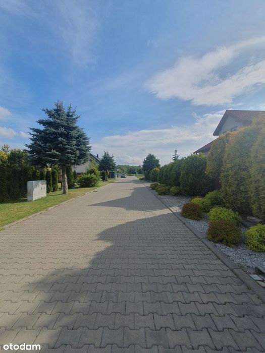 W pełni uzbrojona działka budowalna w Żernikach. Kameralne osiedle.