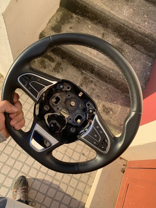 Volante Renault novo