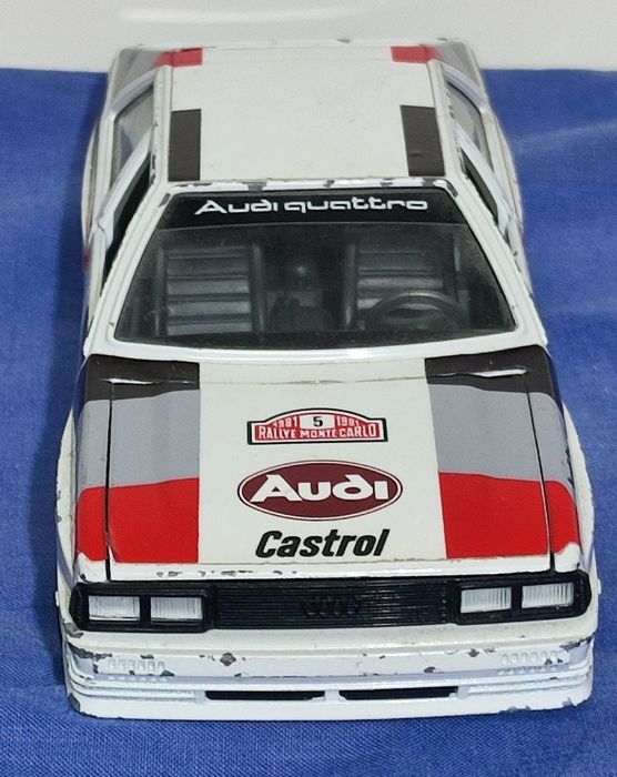 Lancia Quattro. Escala: 1/24