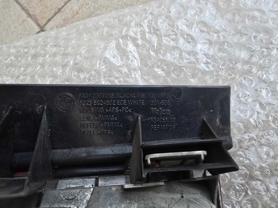 2 Óticas BMW E87 Original Valeo traseiras - 6 3 2 1 6 9 2 4 5 0 1 /2