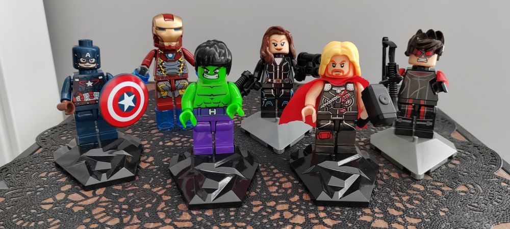 Figurki Avengers 9cm wysokości duże