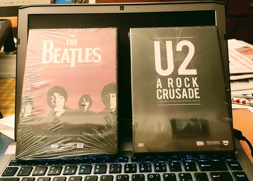 DVD The Beatles e U2 selados - DVD Prodigy - CD Best Of James Bond 30°