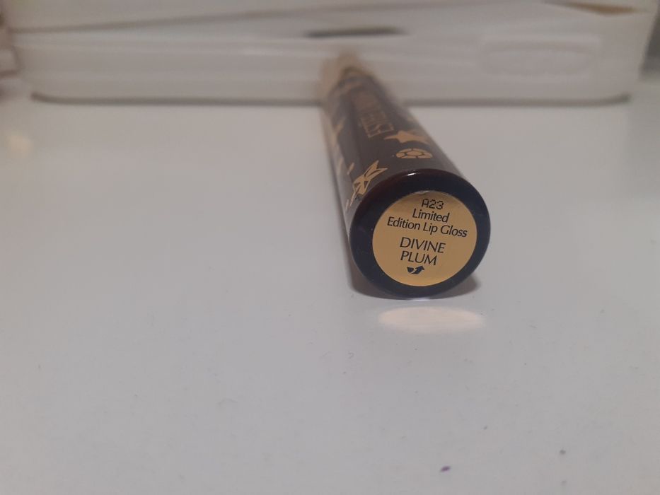 Blyszczyk estee lauder