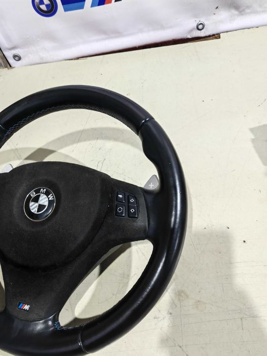 Volante Pack M com patilhas BMW serie 1 e 3 E81/82/87/88/E90/91/92