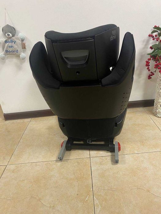 Автокрісло BRITAX ROMER KIDFIX M I-Size Група 2/3 (15-36кг) бустерv