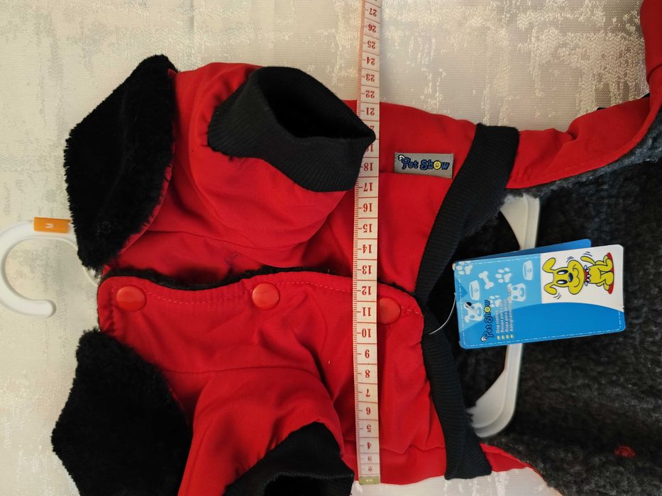 Casaco Vermelho para Cão com Pelo Preto – Tamanho M