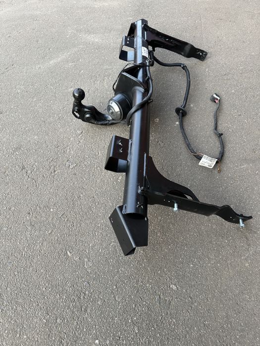 Фаркоп форкоп волькваген volkswagen ID4 2020/2025 рік 11A.803.881.A