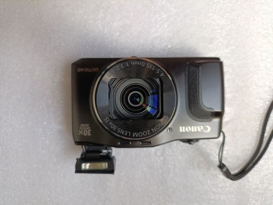 Canon PowerShot SX710 HS