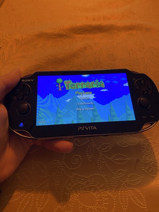 Playstation Vita 1000 + 4GB