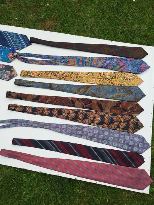 Krawat męski komplet 32 sztuki