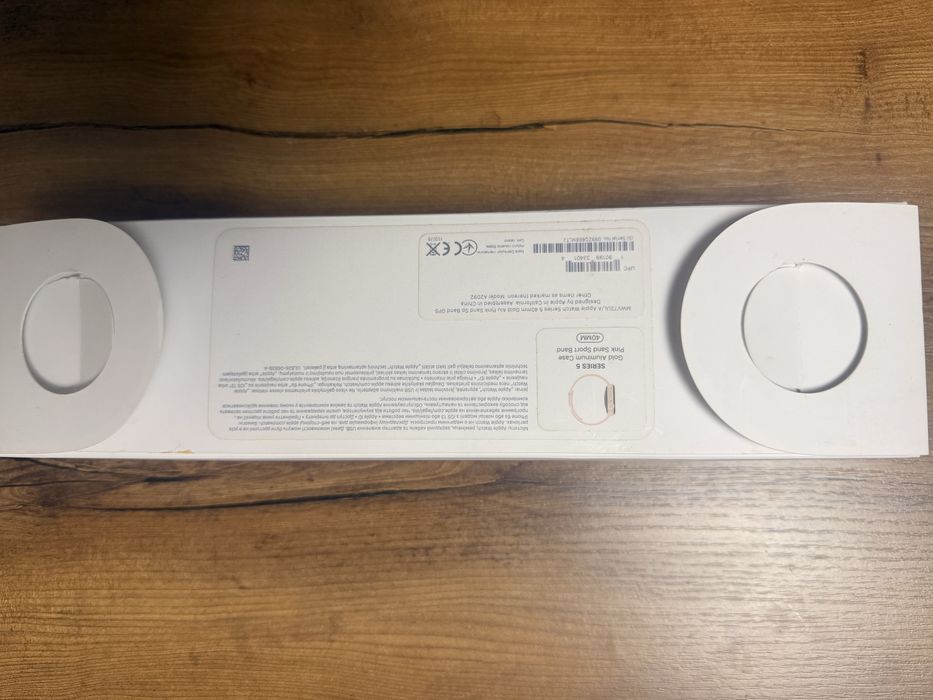 Смарт-годинник Apple Watch Series 5 GPS 40mm Gold Aluminum